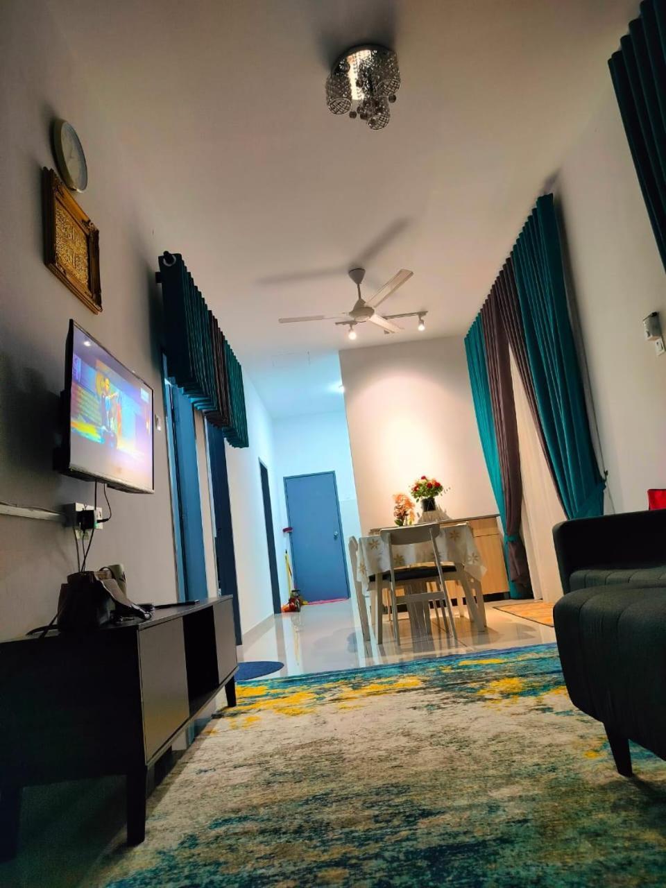 Aiman'S Rose Homestay Teluk Panglima Garang Екстер'єр фото